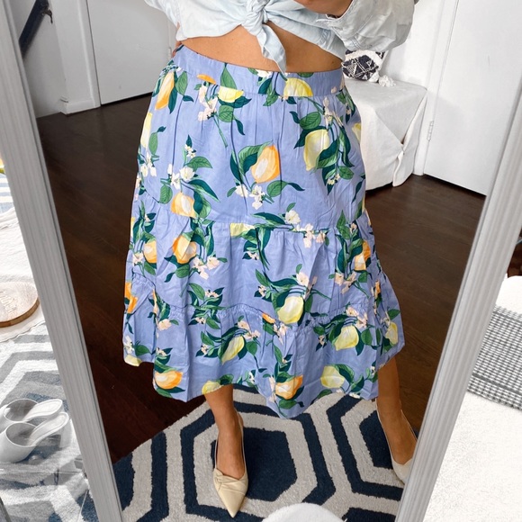 🍋 ANN TAYLOR BLUE LEMON PATTERN MIDI SKATER SKIRT! - Picture 16 of 16